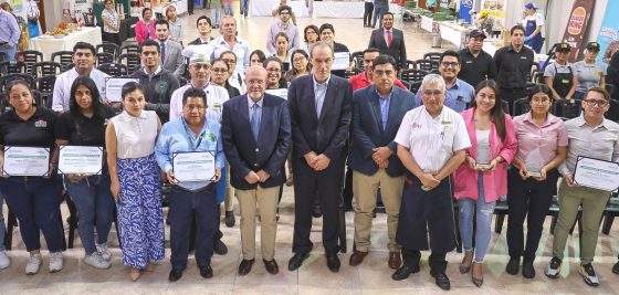 Municipalidad de Surco certifica a 32 establecimientos como “Restaurantes Saludables”