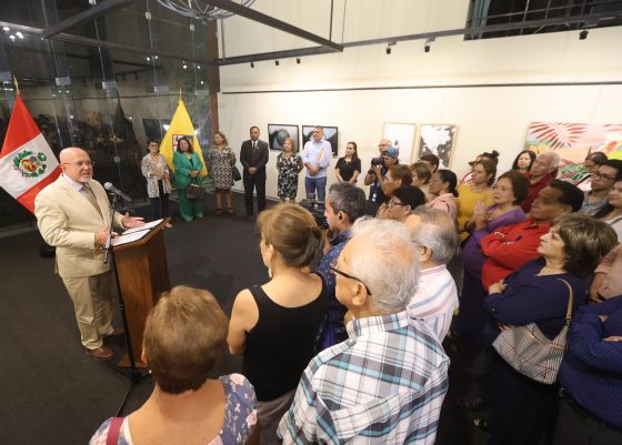 Alcalde de Surco inaugura exposición de pintura “Luz sobre el Paisaje” en el Parque de la Amistad