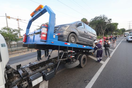 Dejan fuera de circulación nueve vehículos informales en Santiago de Surco