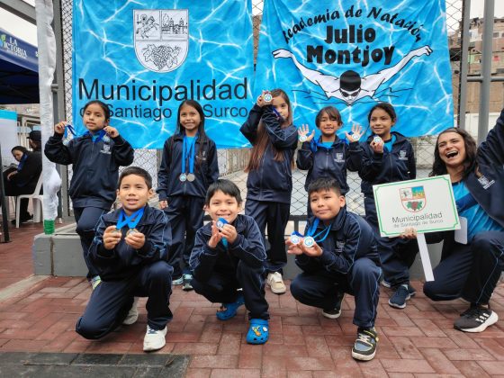 Atletas surcanos arrasan con 49 medallas en Campeonato Interdistrital de Natación realizado en La Victoria