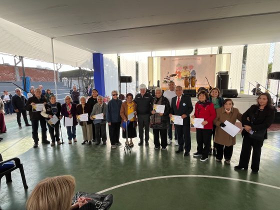 Adultos mayores de Surco celebraron su día con atenciones médicas y actividades recreativas