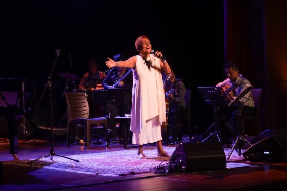 Susana Baca cautivó a todos en el Teatro Municipal de Surco