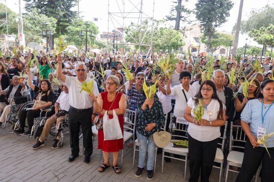 Surco inició la Semana Santa con una renovada iglesia Santiago Apóstol