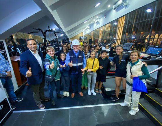 Surco inaugura su tercer Gimnasio Municipal en el Estadio Julio Montjoy